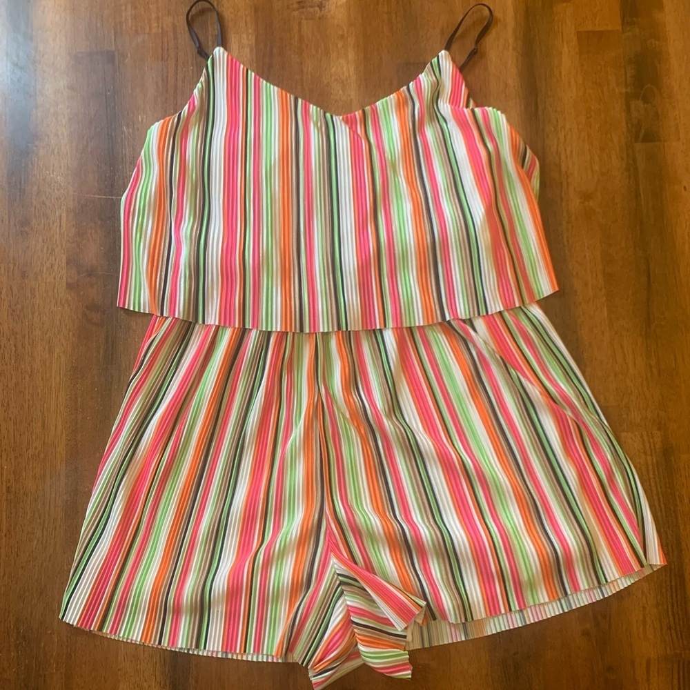 Versona Romper NWOT Large Multi Color Vertical Stripe Shorts Adjust. straps